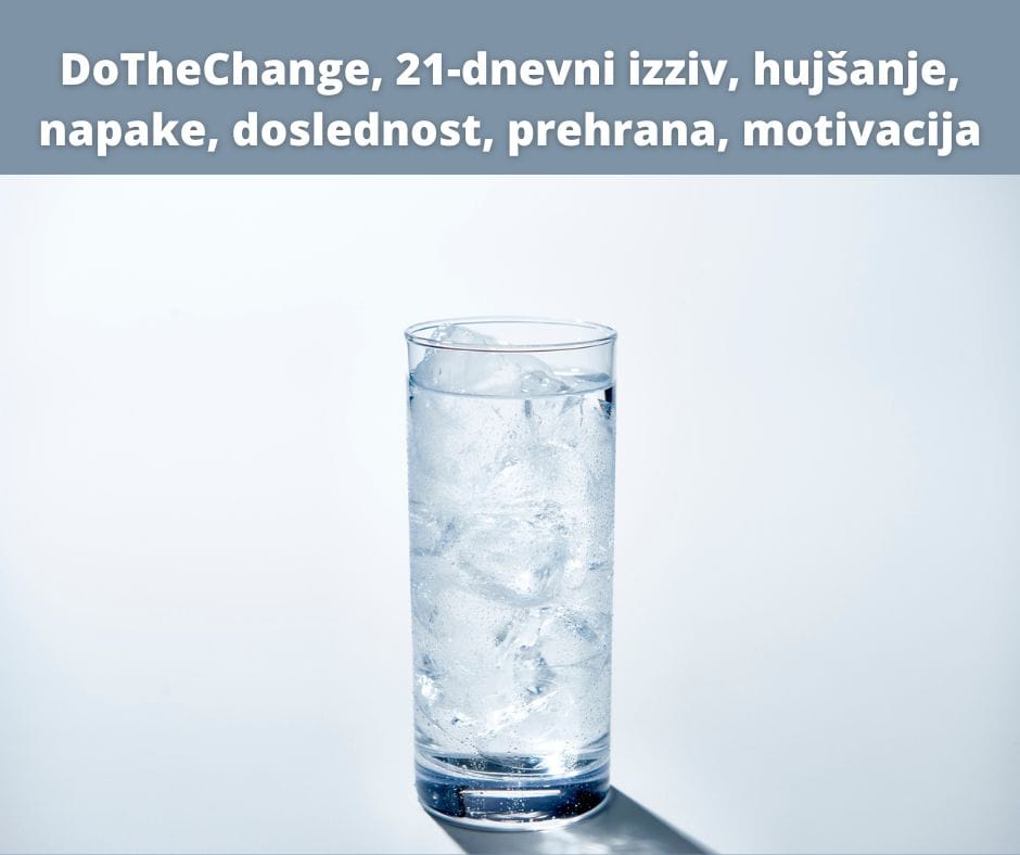 Steklenica vode kot opomnik za hidracijo